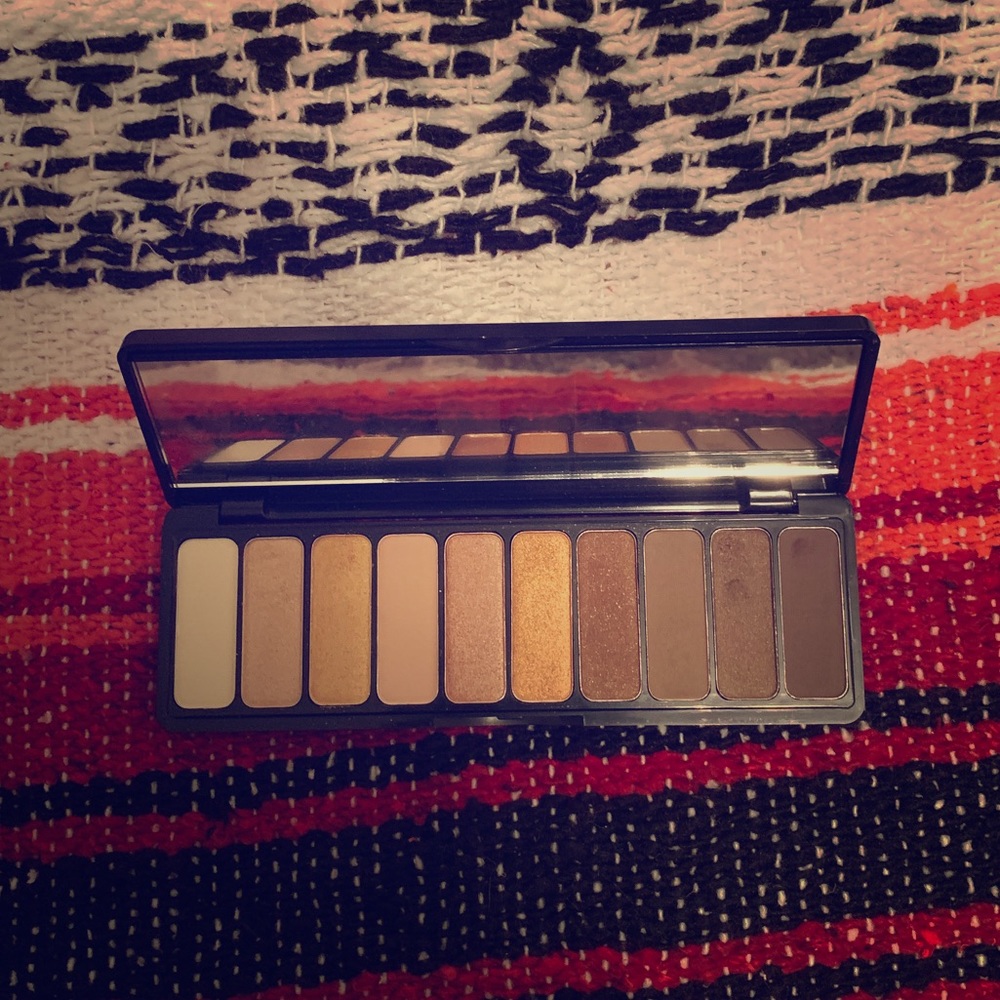 E.L.F Makeup Pallete- Natural Pallete